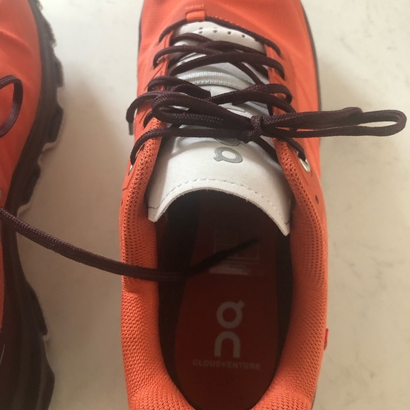 ON Cloud sneakers - Picture 4 of 4